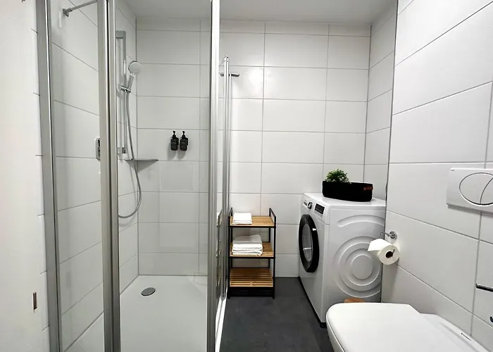 Modernes Apartment inkl. TG-Stellplatz in der Nähe zum Bahnhof - YUKA Apartments