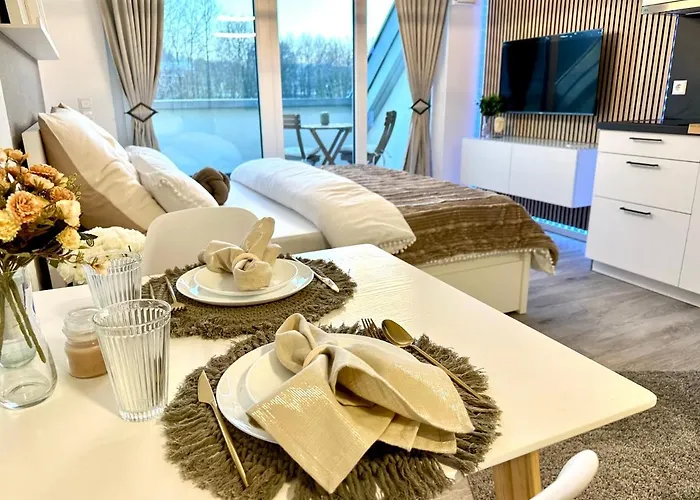 Modernes Apartment inkl. TG-Stellplatz in der Nähe zum Bahnhof - YUKA Apartments