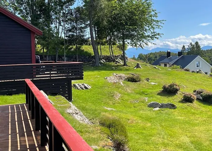 Sjarmerende Hytte Omgitt Av Vakker Natur