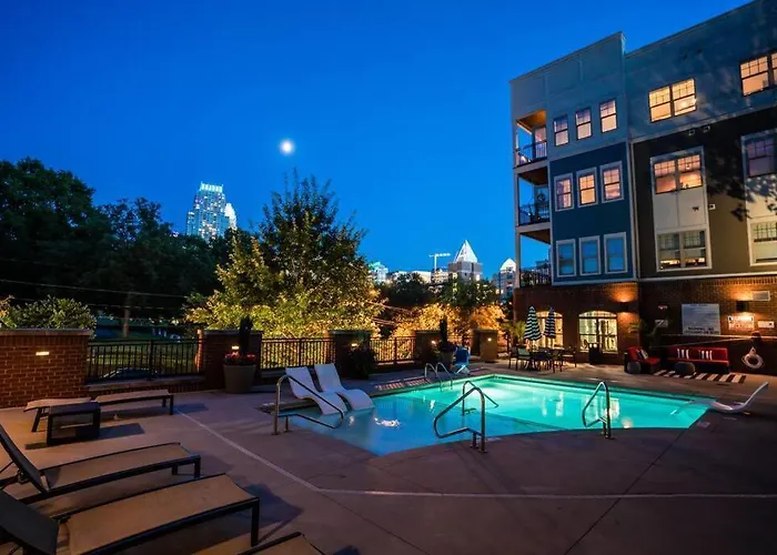 Uptown, Pool, Wine, Restaurants, Bofa Stadium_307
