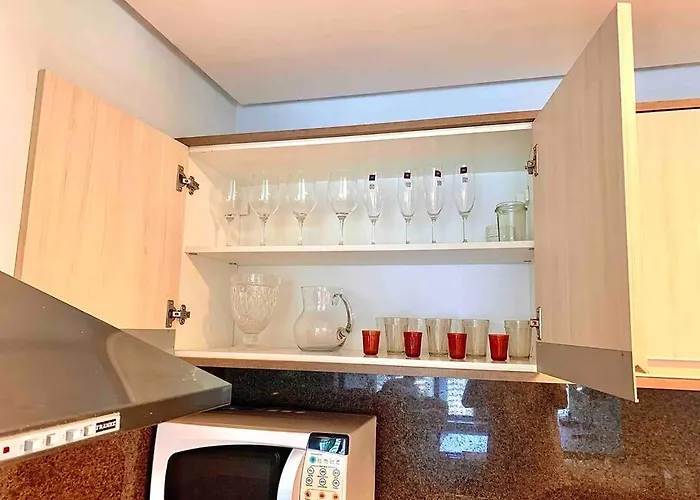 FLAT com piscina, vista para o Aquário e Feng Shui
