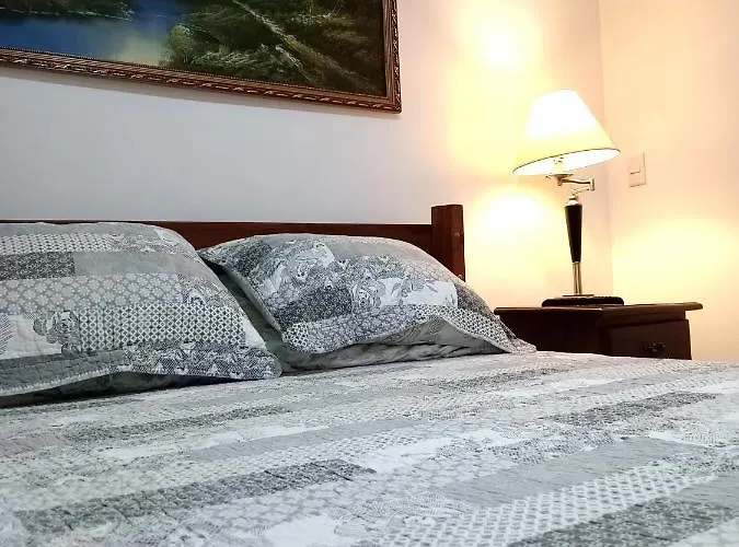Chavenogue Hotel
