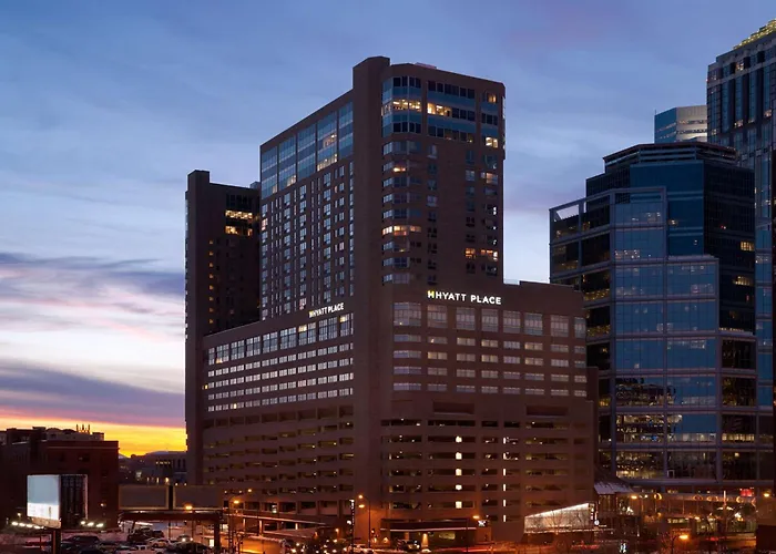 Minneapolis Hotels for Romantic Getaway
