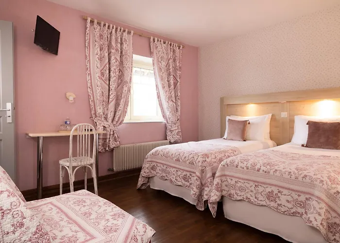 Hotel De Lion Sur Mer