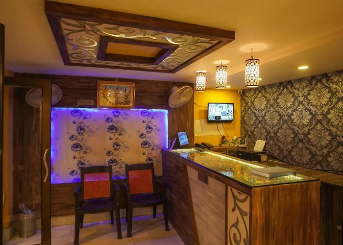 Hotel Shantinivas ! 2 Min From Tarapith Temple !