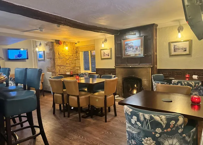 Crown Hotel Cotswold