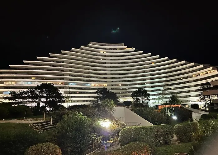 French Riviera - Marina Baie Des Anges - T2 Tout Confort - Grand Balcon - Parking Gratuit - Clim - Wi-Fi Fibre - Plage A Pied