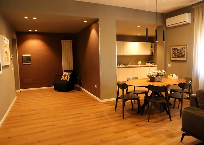 Anna & Salvo'S House