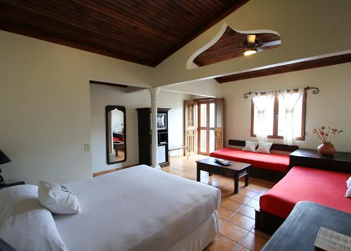 Hotel Plaza Yat Balam