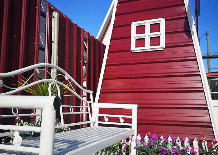 Red Triangle Cottage Roomstay Kerteh Paka