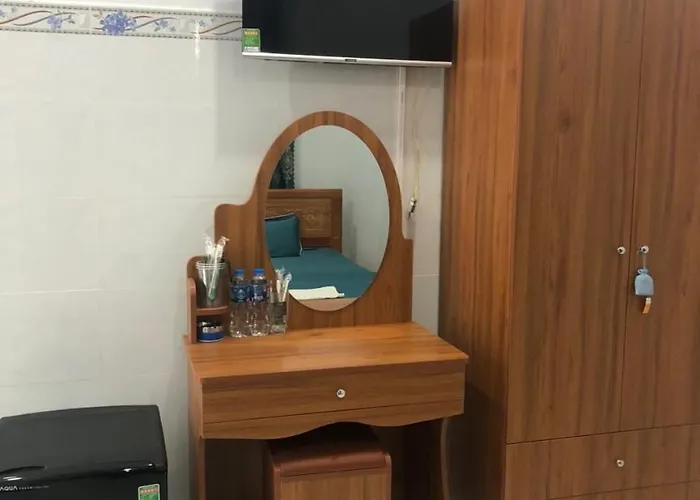 Khach San Vinhomes Huynh Hotel