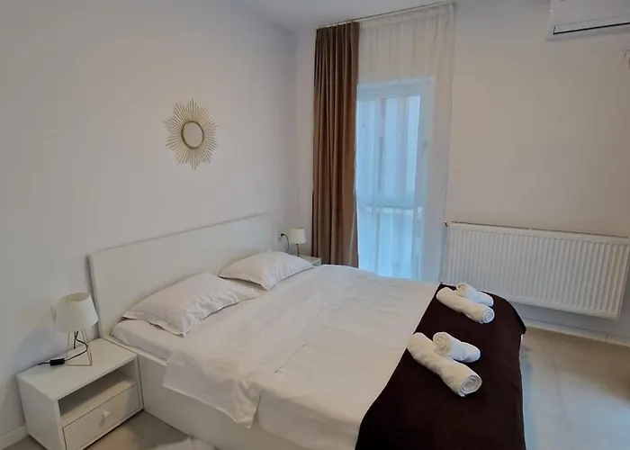 Cora Apartment