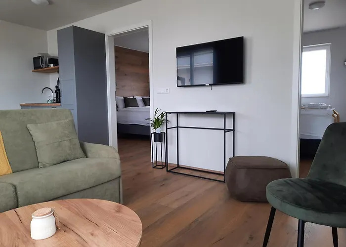 Stracta Apartments