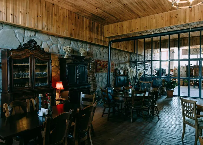 Hotel & Wine Cellar Arge