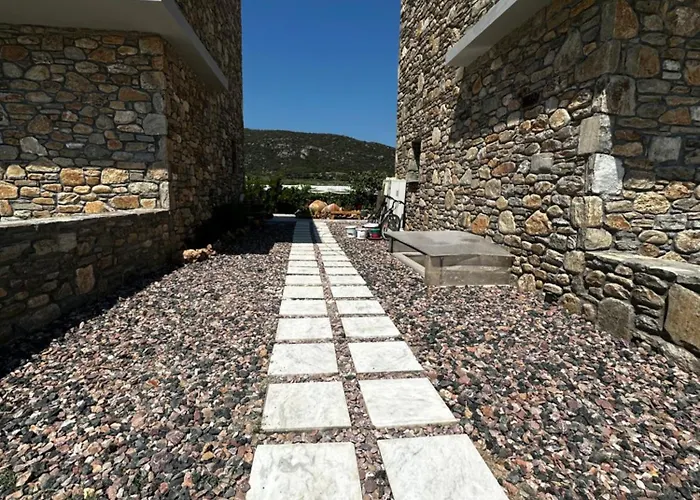 Petra Nova Suites