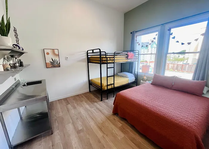 Monterey Hostel