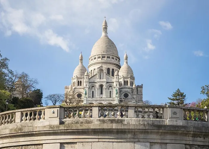 Hotel Le National Clichy Paris