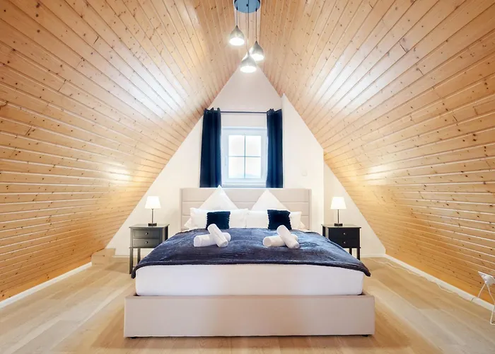 NEU Deluxe Suite Münsterblick, Maisonette, Kingsize Bett, Küche, Netflix, Aussicht, E-Kamin