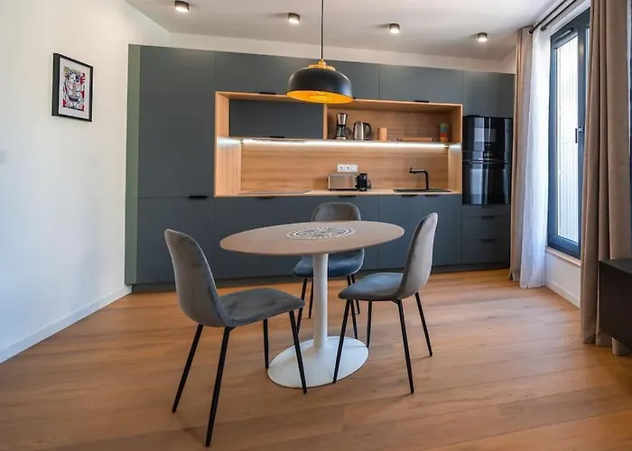 L'Hedoniste, Elegant T2, Clim, Centre Ville