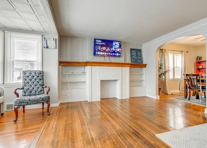 6 Mi To Dtwn Attractions: Buffalo Apartment!
