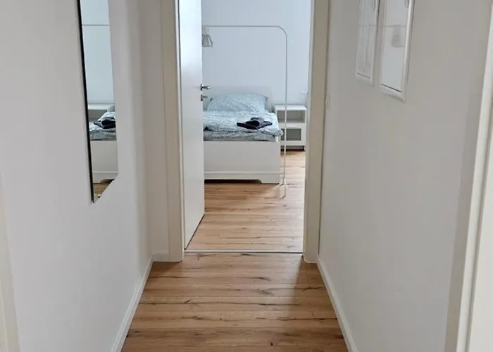 BeMa Apartments Hallstadt - ruhig, zentral mit Balkon, mit Parkplatz und in Nähe von Bamberg - AS5 One