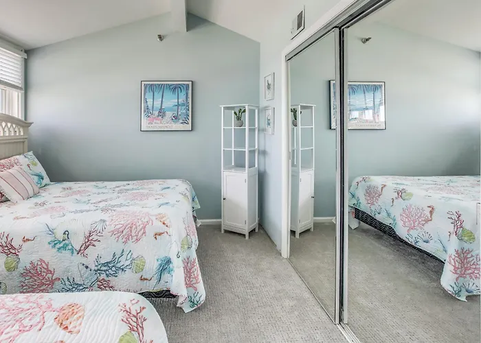 'Salt & Light' Oceanfront Condo W/ Pool & Elevator