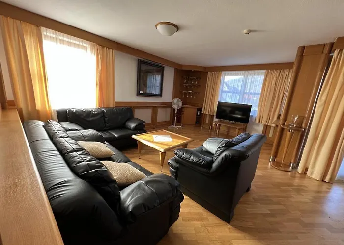 Yura Hotel Celadna Bazen A Sauny Zdarma