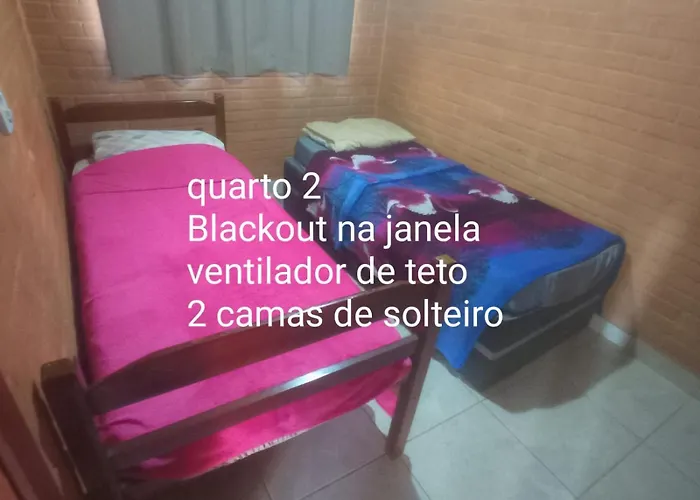 Flat de 2 quartos com AR na área central de GV com conzinha completa-garagem-wifi-Bom p grupos ou familias ou empresas
