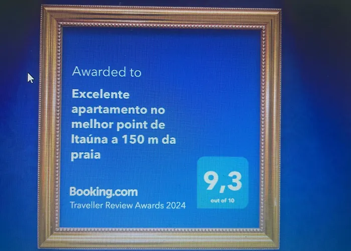 Excelente apartamento no melhor point de Itaúna a 100 m da praia