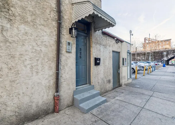Af Stays - Philadelphia Callowhill