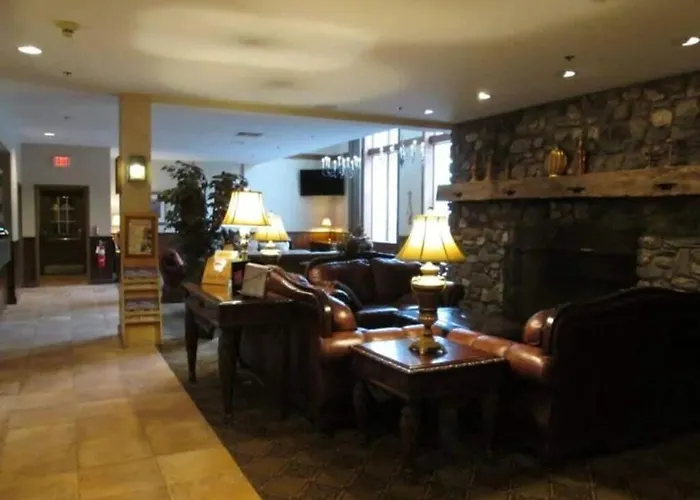 1St Floor Mountain View Suite Ski On Off At Jiminy- Fully Redone Decor