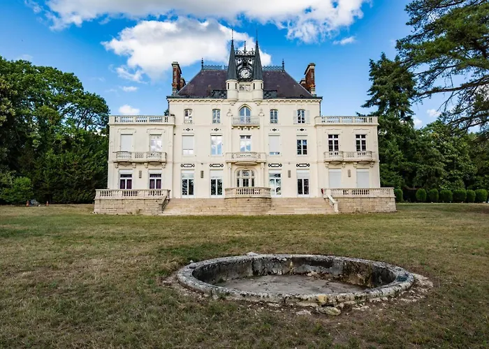 Chateau De La Rocherie