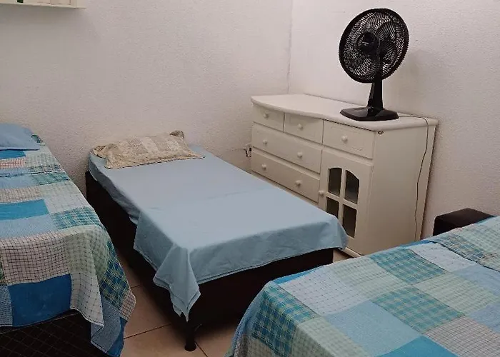 Sobrado charmoso em localização central!