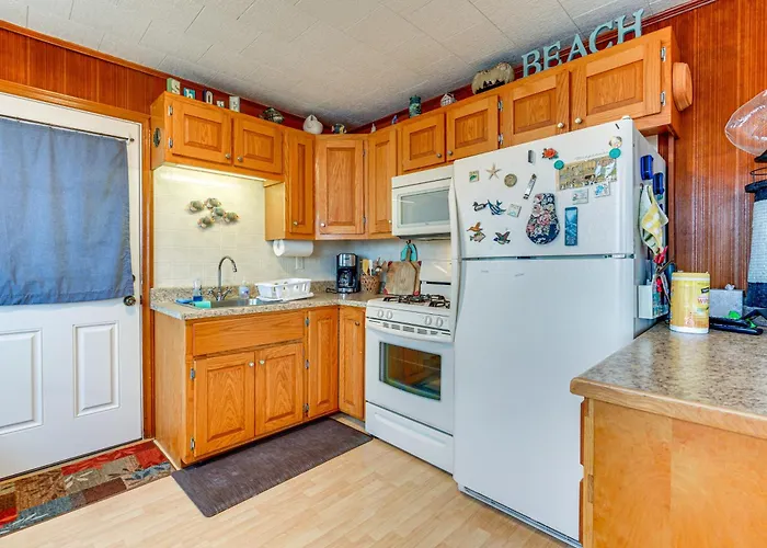 Beachfront Lavallette Home - 2 Mi To Casino Pier!