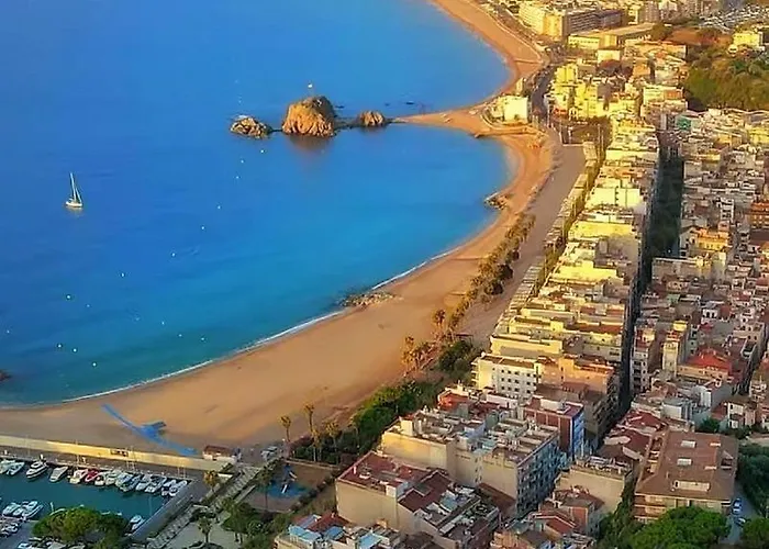 Estudio Con Impresionantes Vistas Al Mar