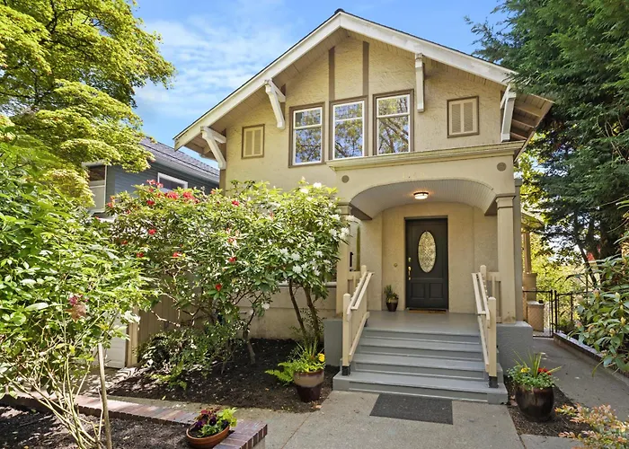 Large Capitol Hill Home Family Retreat