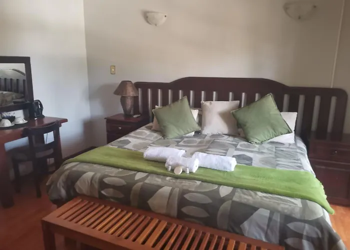 Sanloo Manor Guesthouse