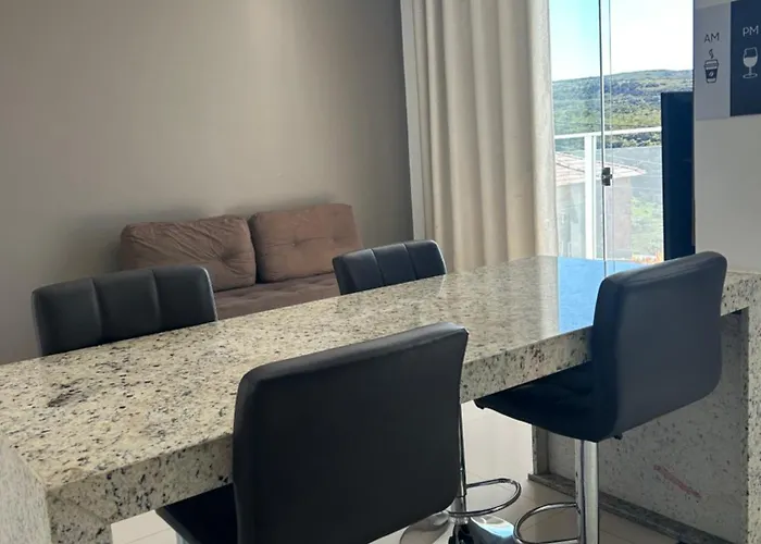 Apartamento inteiro com garagem em Diamantina/MG