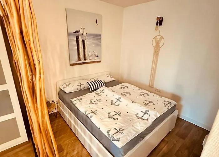 Emily's Deichbude in einer historischen Villa in Dornumersiel