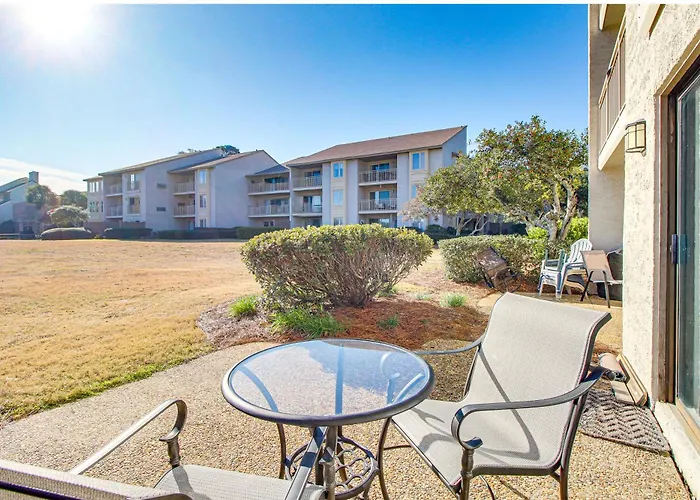 Hilton Head Island Studio W/ Patio: Walk To Beach!