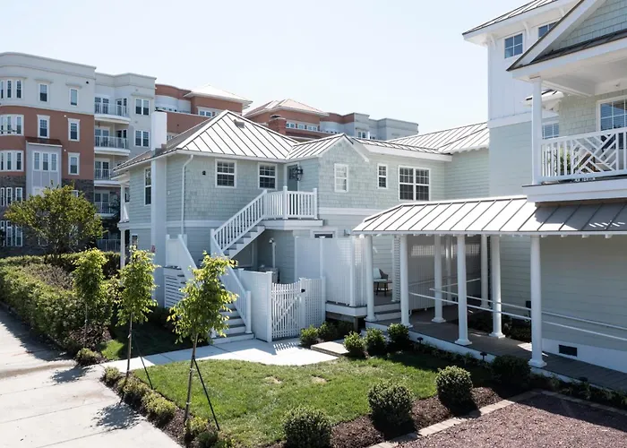 Albermarle #202 Inn At Old Beach