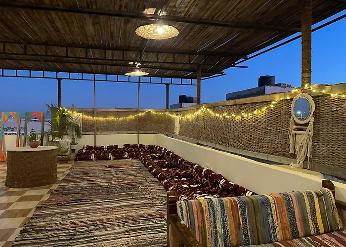 La Casa Guest House