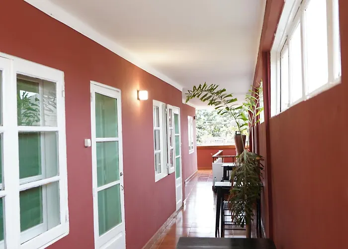 Residencial Avenida Geovanni - Central Sao Tome - Private Bathroom&Solar Backup