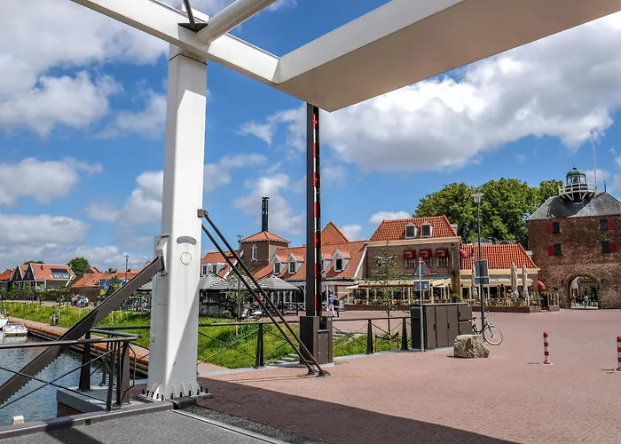 Captains Boathouse