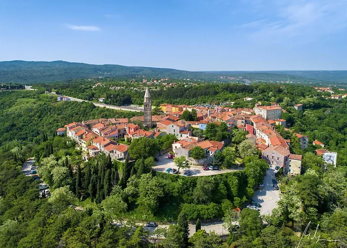 Apartment Angie - Intermezzo With Sea View In Center Of Rabac