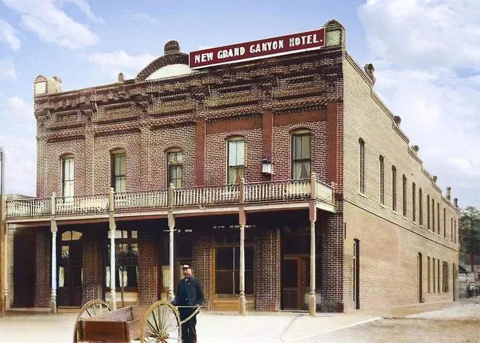 The Historic Grand Canyon Hotel