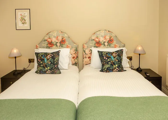 Eype'S Mouth Country Hotel