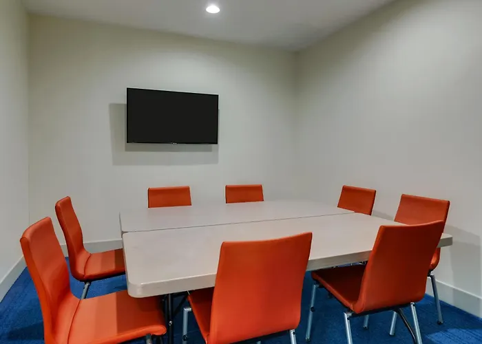 Holiday Inn Express & Suites Bryan-Montpelier By Ihg