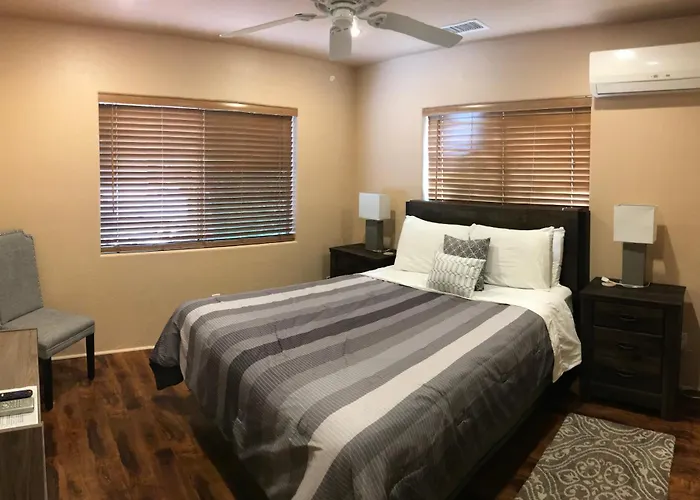 Mountain View 1 Bedroom Apartment, Unit B, Private Entrance