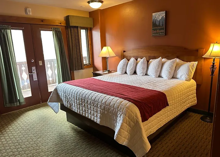 Silver Moon Inn
